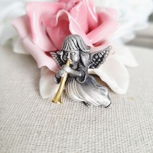 Christmas angel brooch